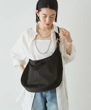 라운드 빅 숄더백(CE-1292)