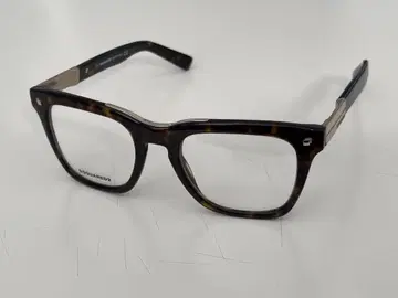 DSQUARED2 DQ5191 052