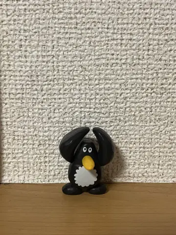 DAISUKE KONDO 펭귄 피규어