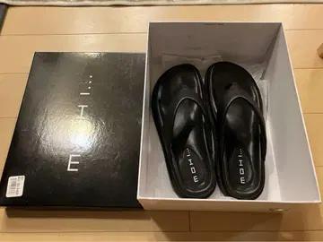 MOHI 블랙 플립플랍