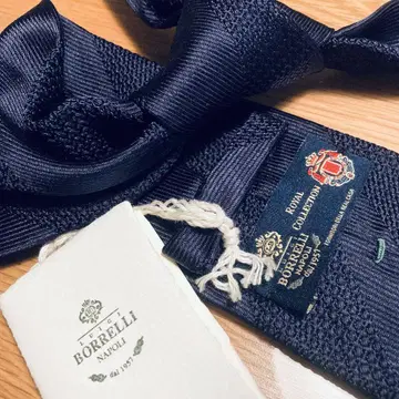 BORRELLI 루이지 보렐리 넥타이 네이비 컬러 NV 깃 끝 폭 8cm