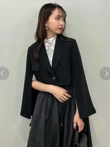 dazzlin 지퍼 슬리브 포켓 자켓