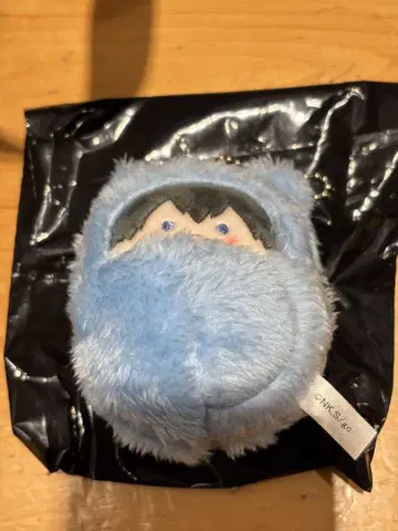 기븐, 바다로, 싸개, 우에노야마 타치나츠