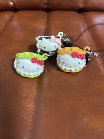 키티 스트랩 디저트