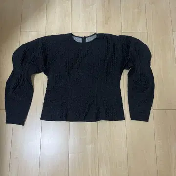 르 쉘 블루 블랙 퍼프 슬리브 긴팔 상의 36