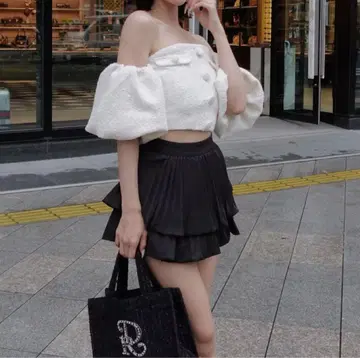 다리치 Darich 내로우 플리츠 티어드 미니 스커트 BLK M