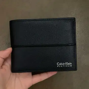새상품급 캘빈클라인 플래티넘 블랙 두겹 지갑 코인 케이스