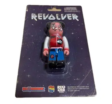 REVOLVER 베어브릭 100%