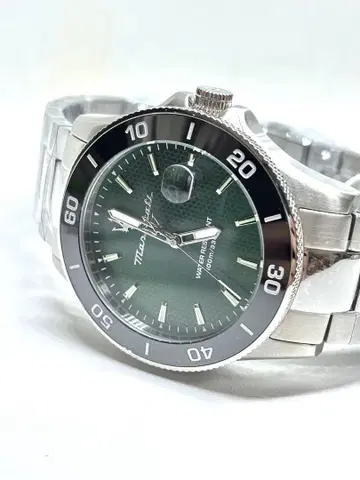 마세라티 남성용 워치 미사용 작동품 100M 베젤 세라믹 42mm