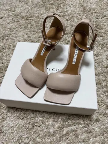 PIPPICHIC 핑크 샌들