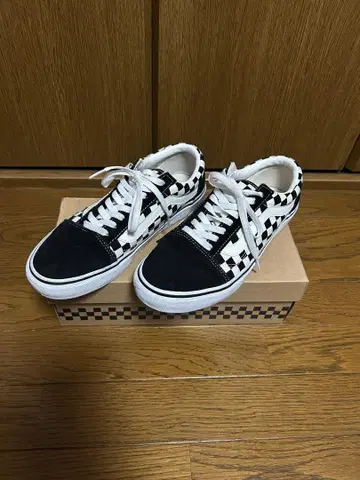 Vans 체커보드 디자인 신발