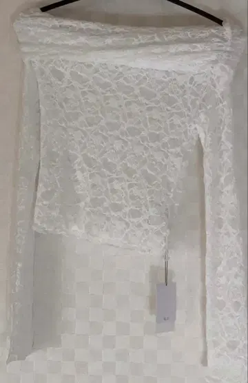 택 포함 새상품 EVRIS 에브리리스 레이스 오프숄더 컷 탑 화이트