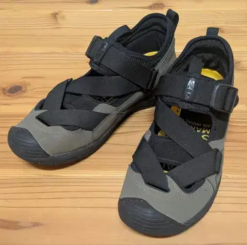 KEEN 킨 제라포트 트레일 스니커즈 샌들 카키 26.5cm