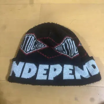 INDEPENDENT 비니