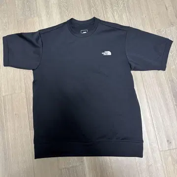 The North Face 블랙 티셔츠