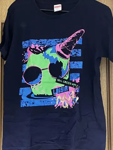 Mrs. GREEN APPLE 라이브 티셔츠 (M 사이즈)