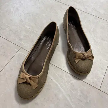 마가렛호웰 발레 슈즈