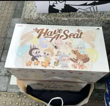 LABUBU THE MONSTERS Have a Seat 봉제 인형