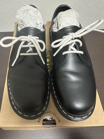 Dr. Martens 블랙 레이스업 슈즈