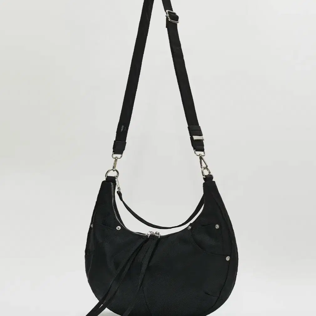 MAISON MINED | 메종미네드 Maison Mine Two-tone saddle bag