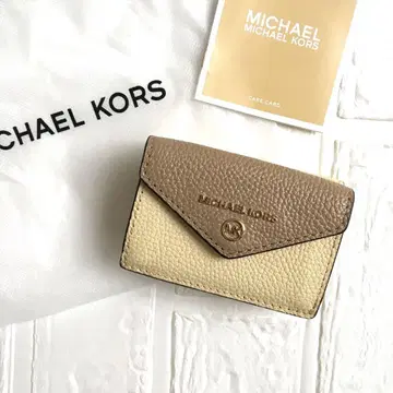 새상품 마이클코어스 MICHAELKORS JET SET CHARM 지갑