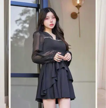 다리치 시어 도킹 프릴 미니 원피스 블랙