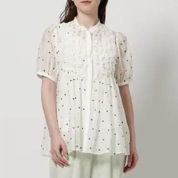 새상품 UNITED ARROWS 2톤 도트 자카드 블라우스 화이트