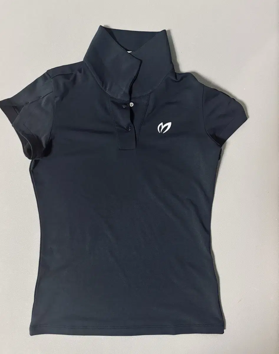 New) Masterbunnyedition Women's Golf Black Tee, Size 0