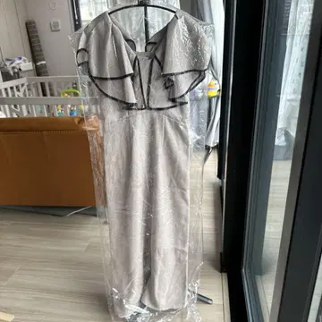 새상품급 SNIDEL 스나이델 슬리브리스 원피스 베이지 SIZE00