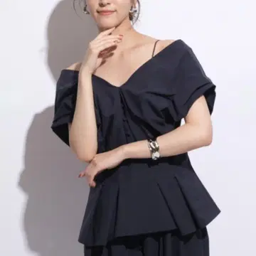 마이 스트라다 벌룬 오프 숄더 블라우스 네이비 38 사이즈