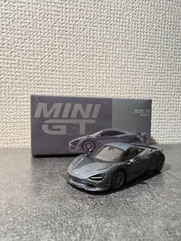 맥라렌 750S