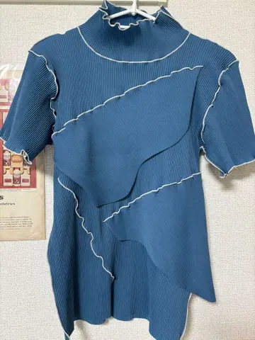 kotohayokozawa 코토하 요코자와 숏 쓰리 리프 하이넥 토츠프스