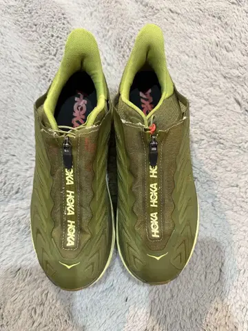 HOKA 트레일 러닝화 올리브 그린 사이즈 26.5cm