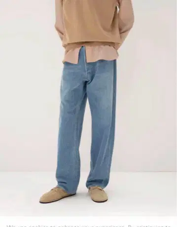 오라리 SELVEDGE FADED LIGHT DENIM WIDE