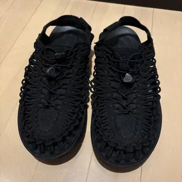 KEEN 블랙 스포츠 샌들