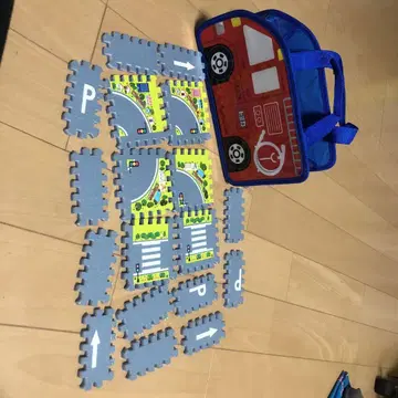 도로 퍼즐 매트 세트 소방차 및 경찰 차량 디자인