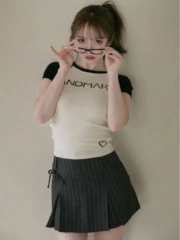 메리 로고 니트 톱스와 메리