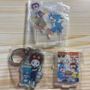 디지몬 혼고 다이스케 부이몬 아크릴 키링 아크릴 스탠드 3종 세트