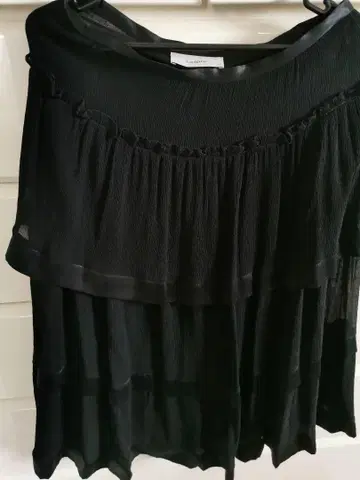 (cacharel) 블랙 티어드 스커트 스커트