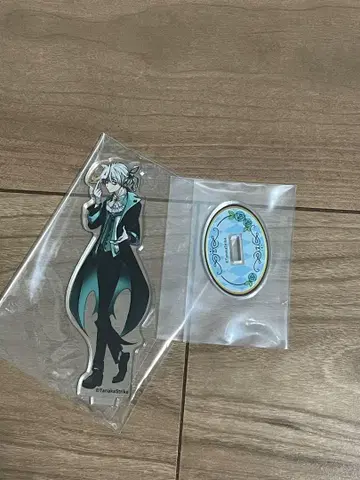 SERVAMP 쿠로 아크릴 스탠드
