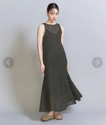 유나이티드 애로우즈 러셀 레이스 플레어 원피스 올리브