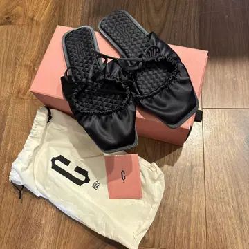 칼로타 레이 SLIP ON