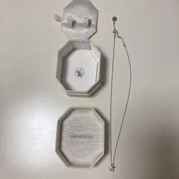 스와로브스키 목걸이