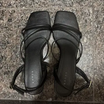 RANDA 스트랩 샌들