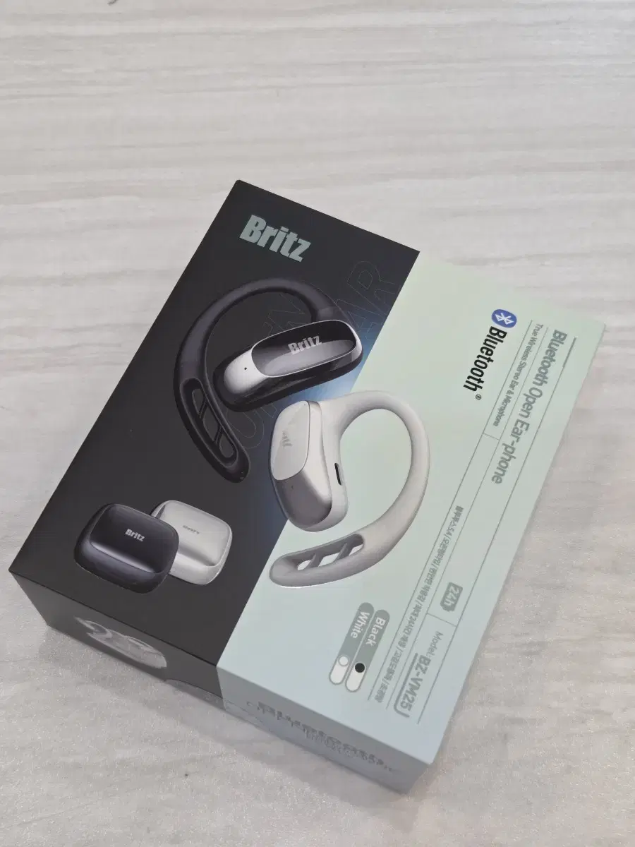 Britz BZ-VM25 Bluetooth Earphones, almost new