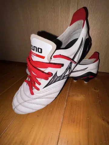 Mizuno Morelia 화이트/레드 스파이크 26.5
