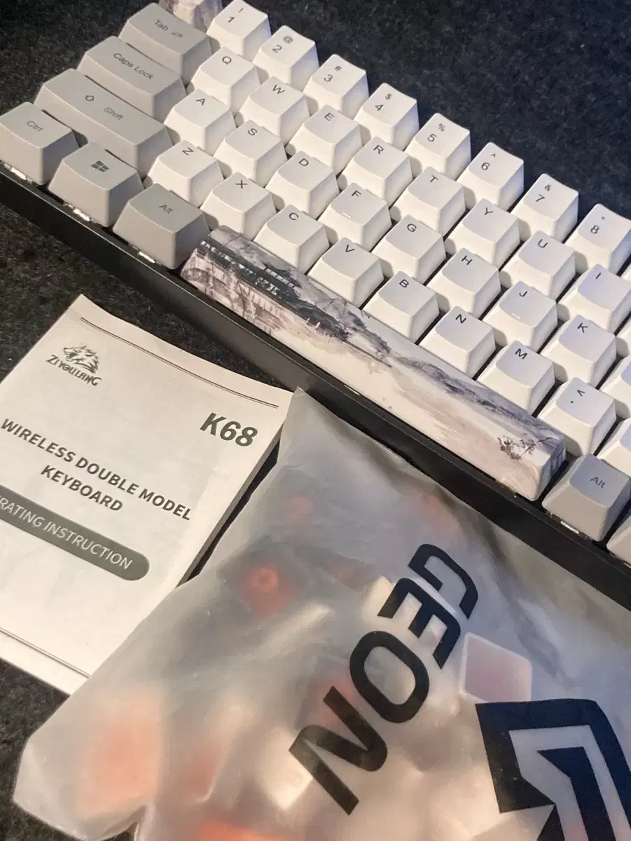 k68 무선 블루투스, 2.4G 키보드 판매합니다