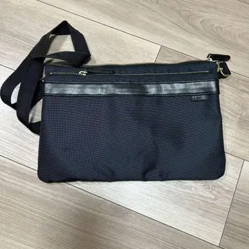 나일론 사코슈 블랙 오렌지 내부
