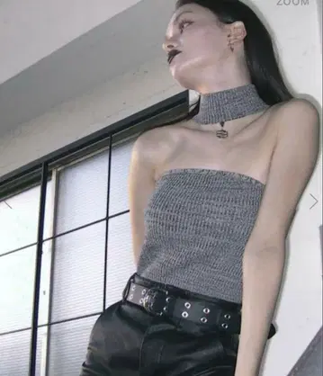 레이디 로고 목걸이 톱을 녹여보세요