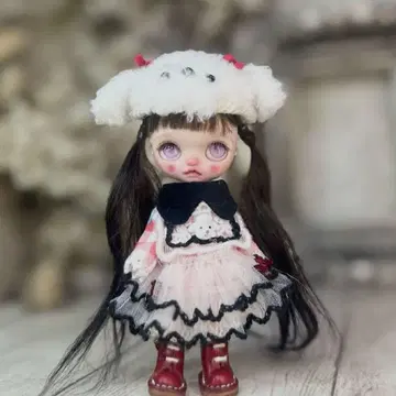 100 미니 브라이스 아웃핏